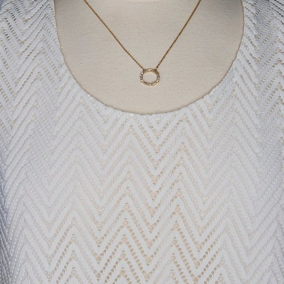 Candie's Cream Layered Chevron Lace Layered Sleeveless Top, Size L - Picture 4 of 10